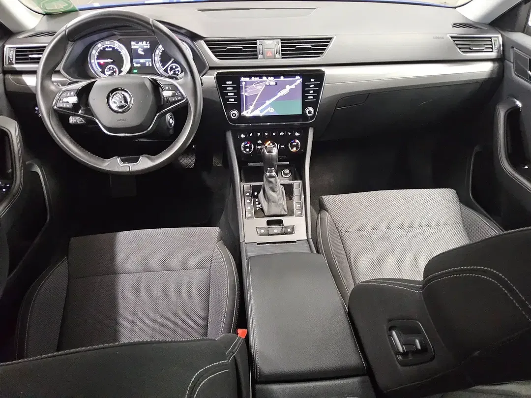 Skoda Superb - Thumbnail 5