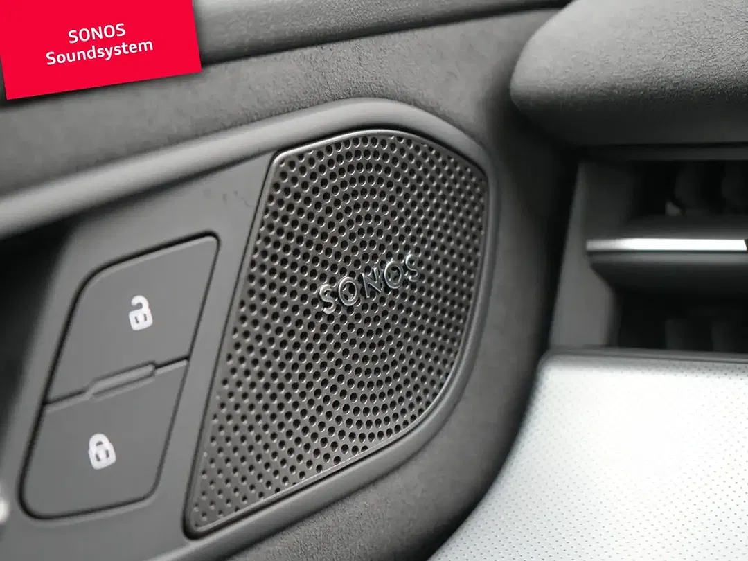 Audi Q3 - Thumbnail 6