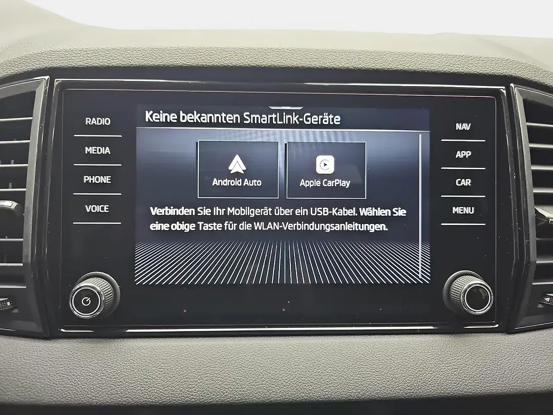 Skoda Karoq - Thumbnail 9