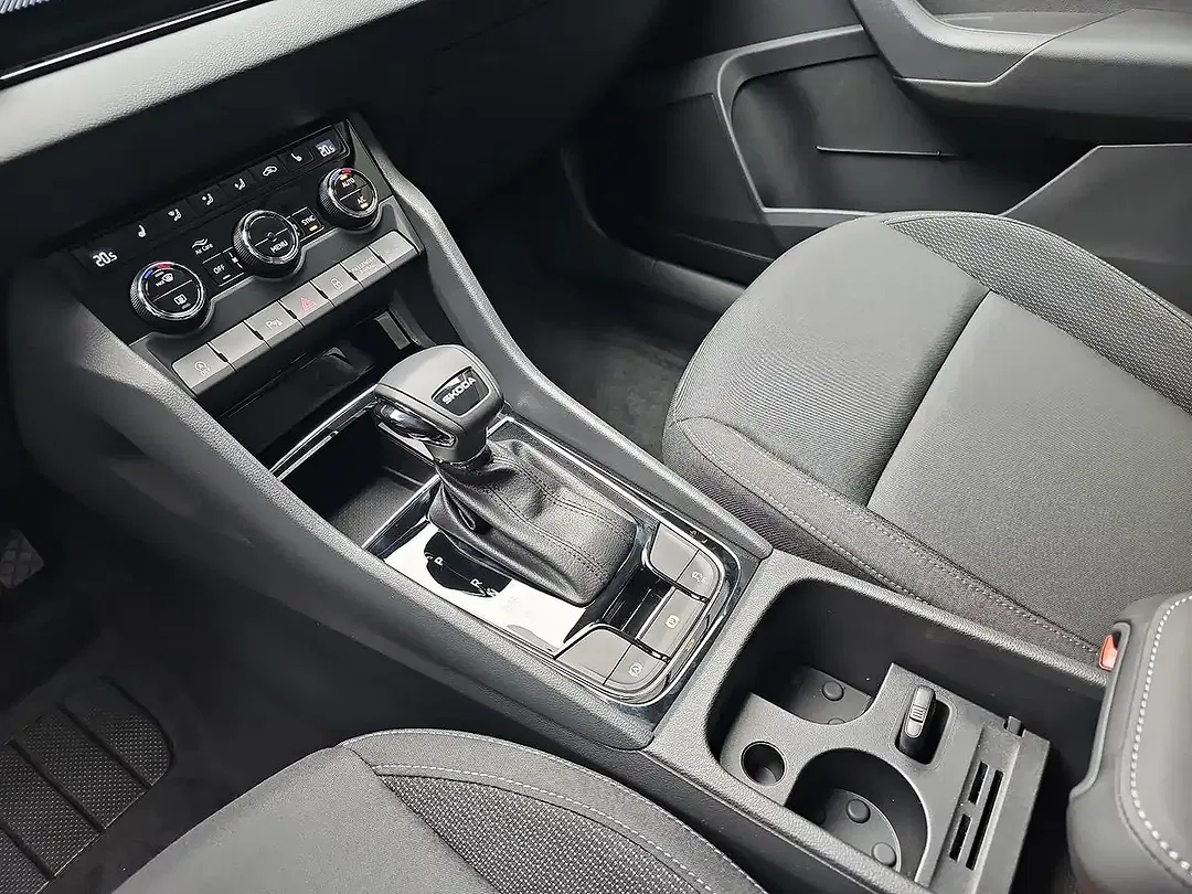 Skoda Karoq - Thumbnail 12