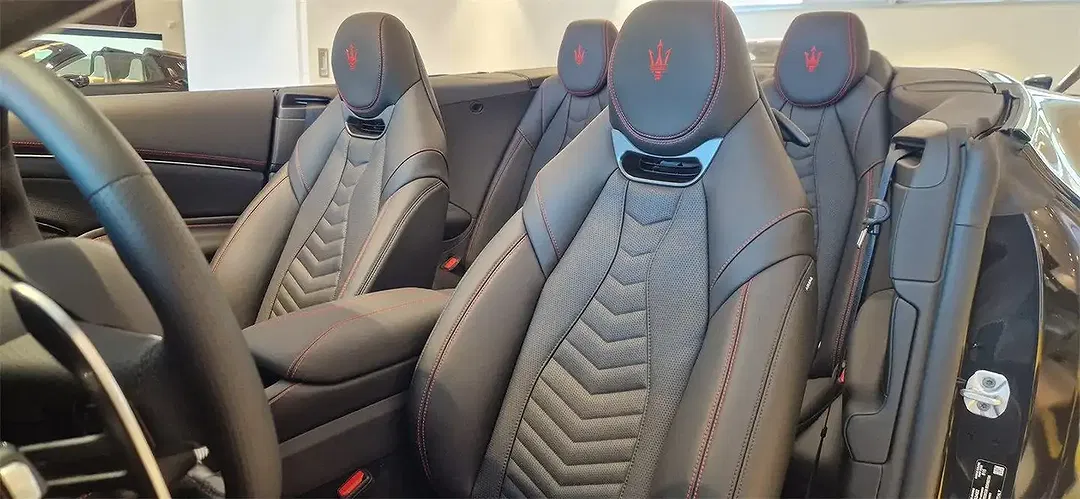Maserati GranCabrio - Thumbnail 12