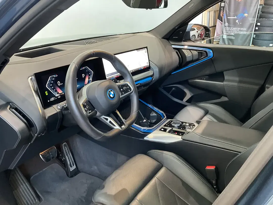 BMW X3 - Thumbnail 6