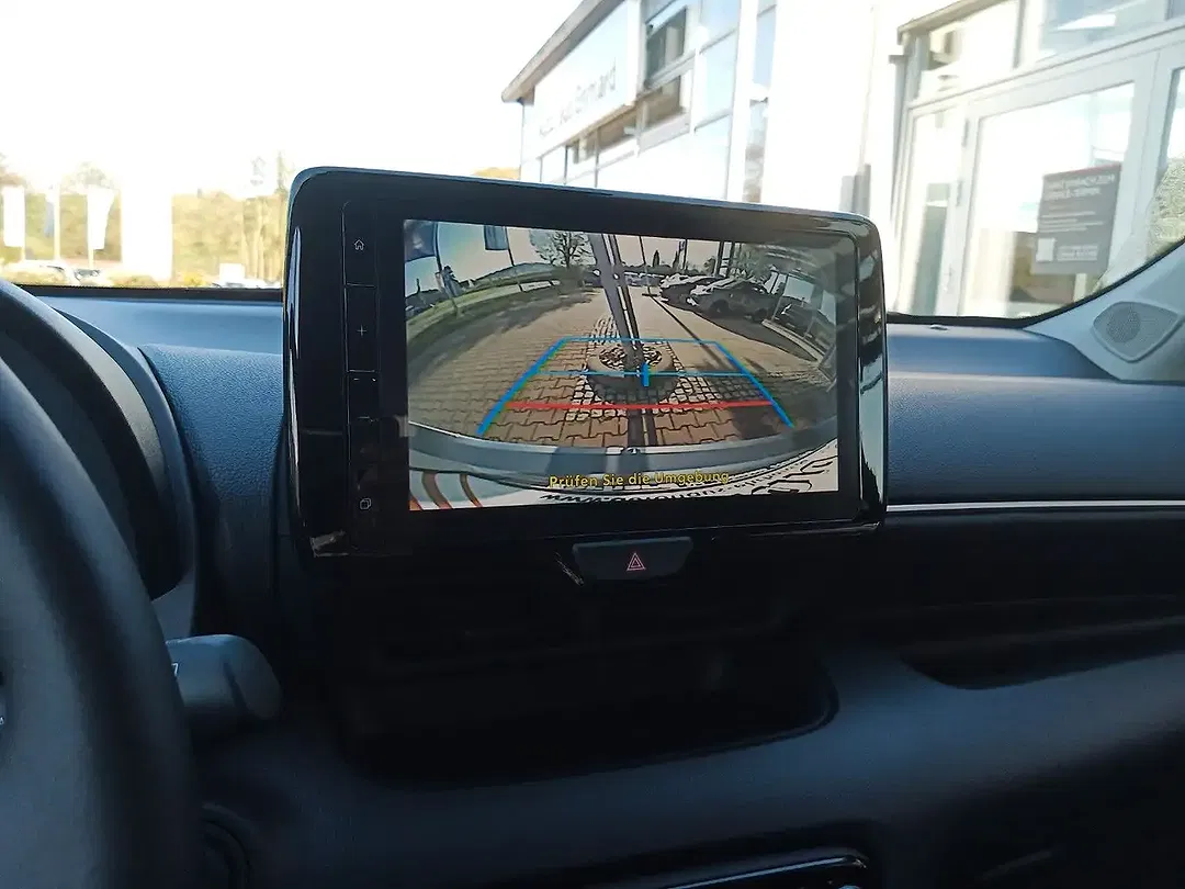 Toyota Yaris - Thumbnail 15