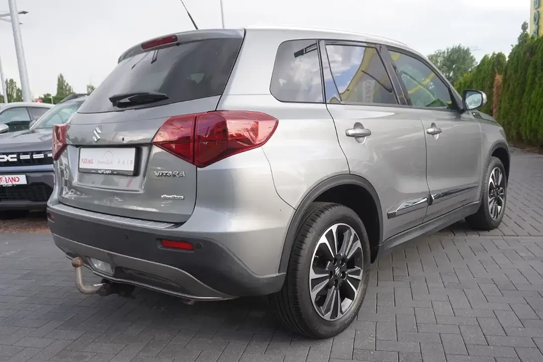 Suzuki Vitara - Thumbnail 4