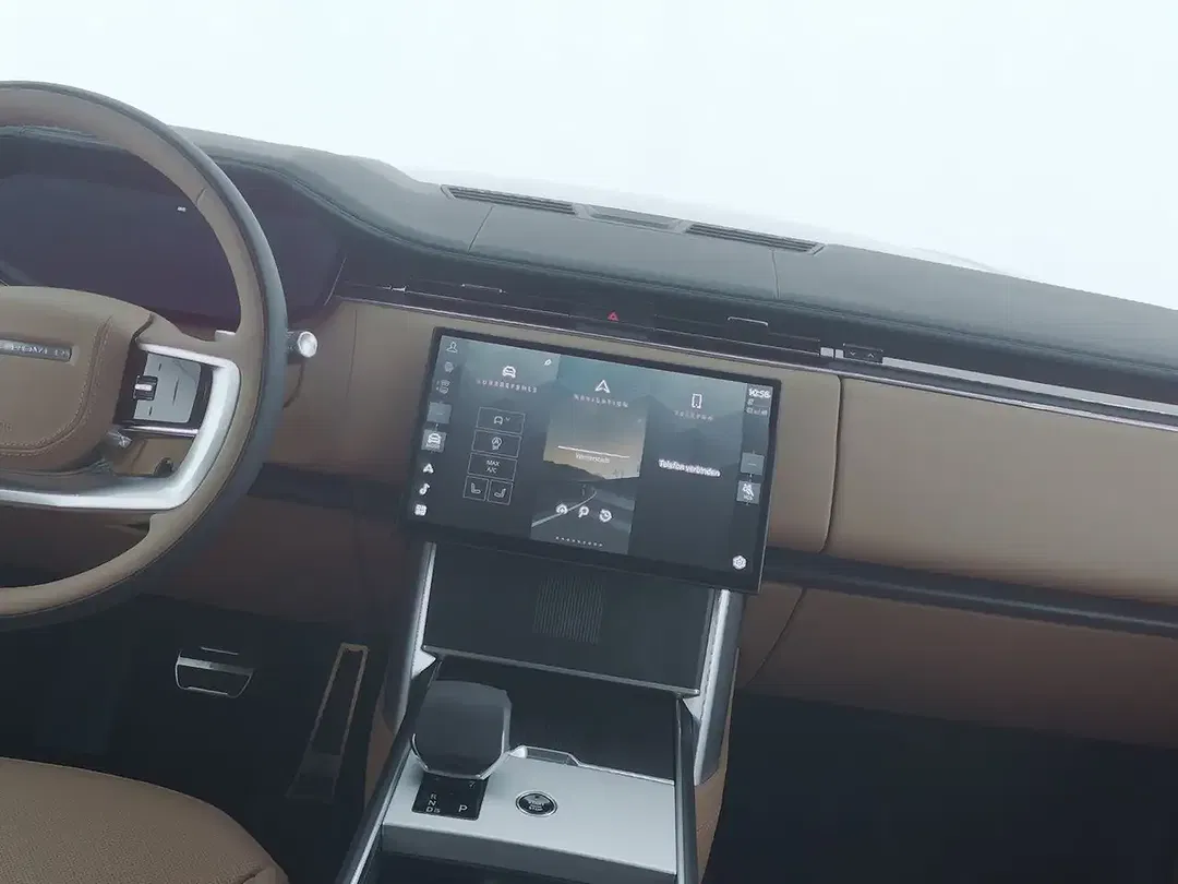 Land Rover Range Rover - Thumbnail 4