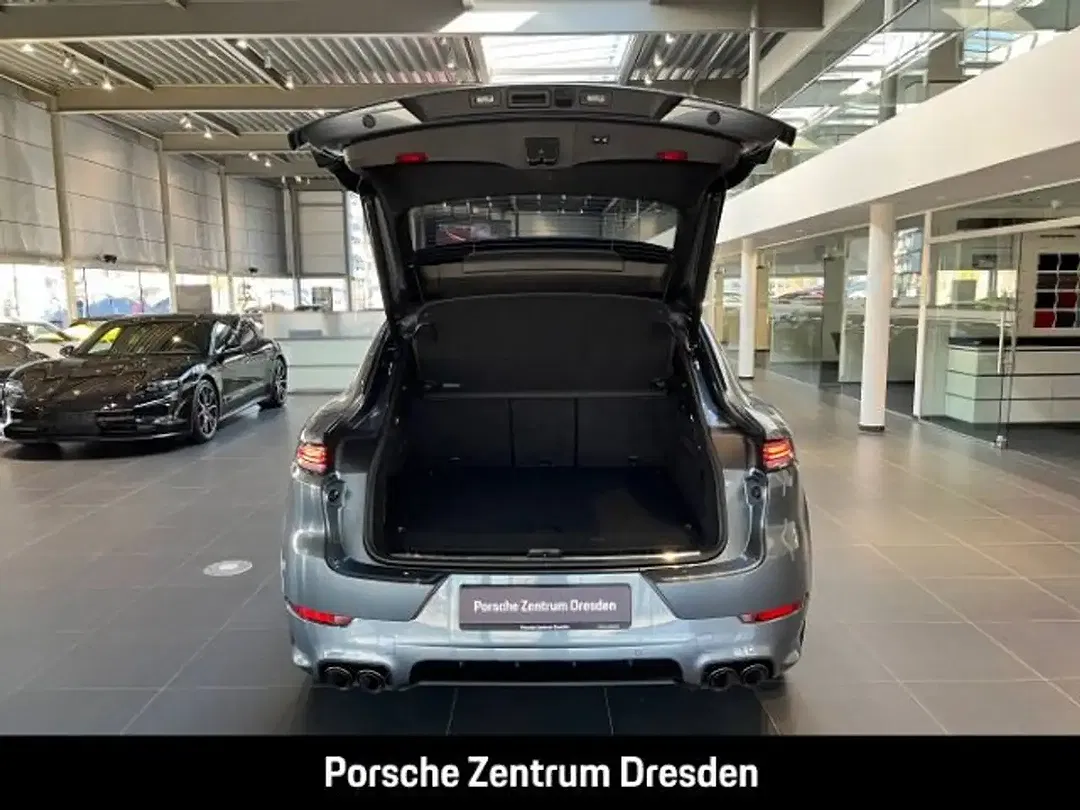 Porsche Cayenne - Thumbnail 11