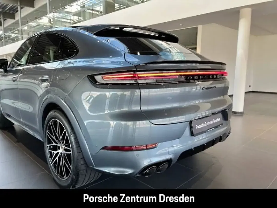 Porsche Cayenne - Thumbnail 14