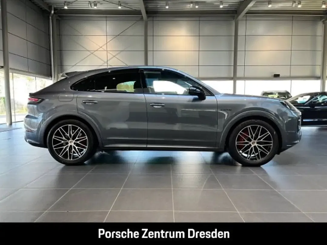 Porsche Cayenne - Thumbnail 7