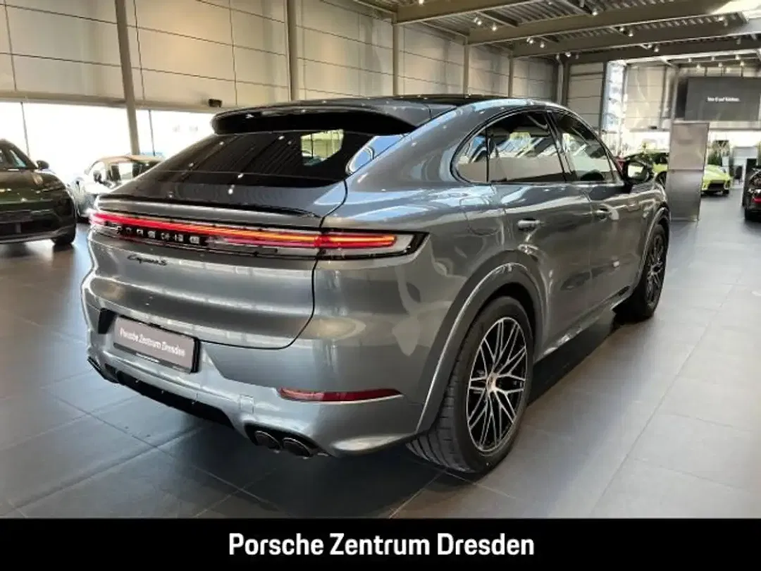 Porsche Cayenne - Thumbnail 8
