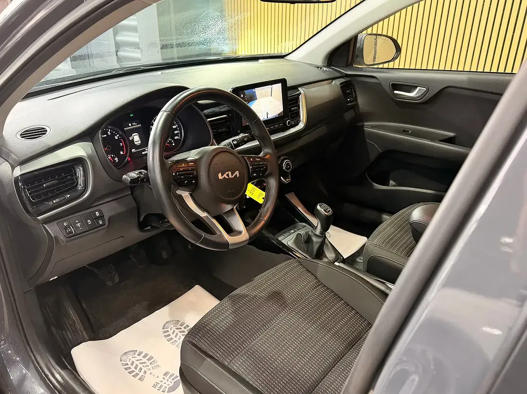 Kia Stonic - Thumbnail 11