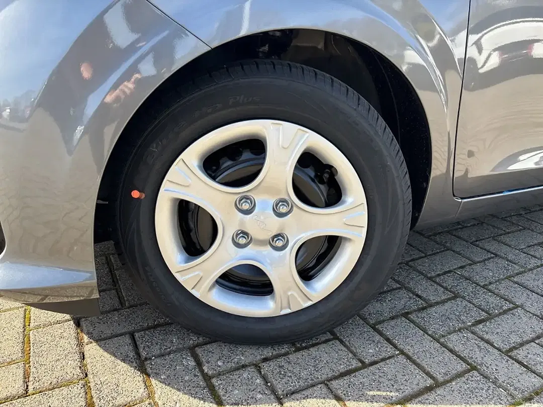 Kia Picanto - Thumbnail 6