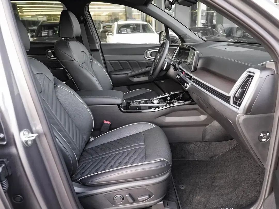 Kia Sorento - Thumbnail 9