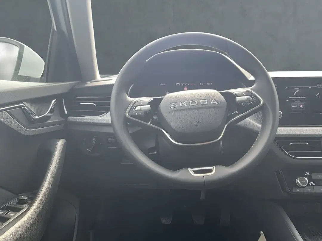 Skoda Kamiq - Thumbnail 5