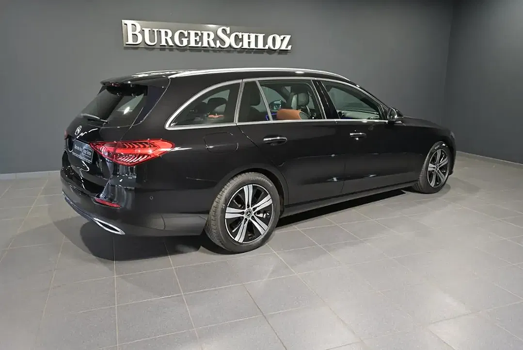 Mercedes-Benz C 220 - Thumbnail 2