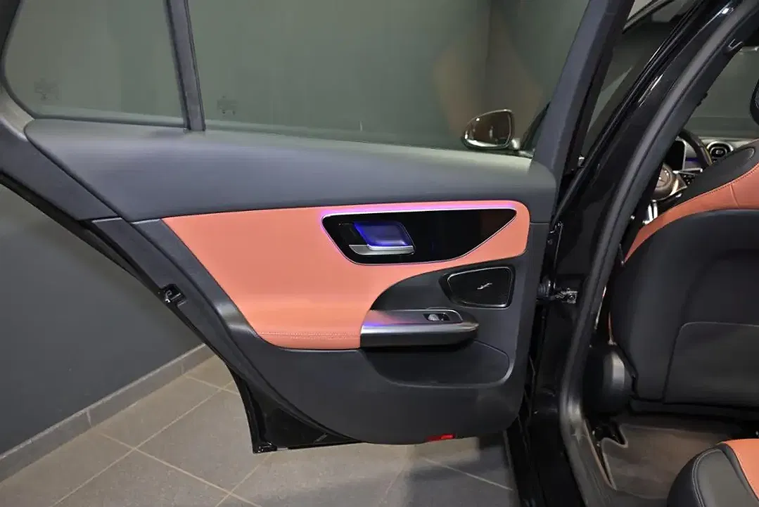 Mercedes-Benz C 220 - Thumbnail 25