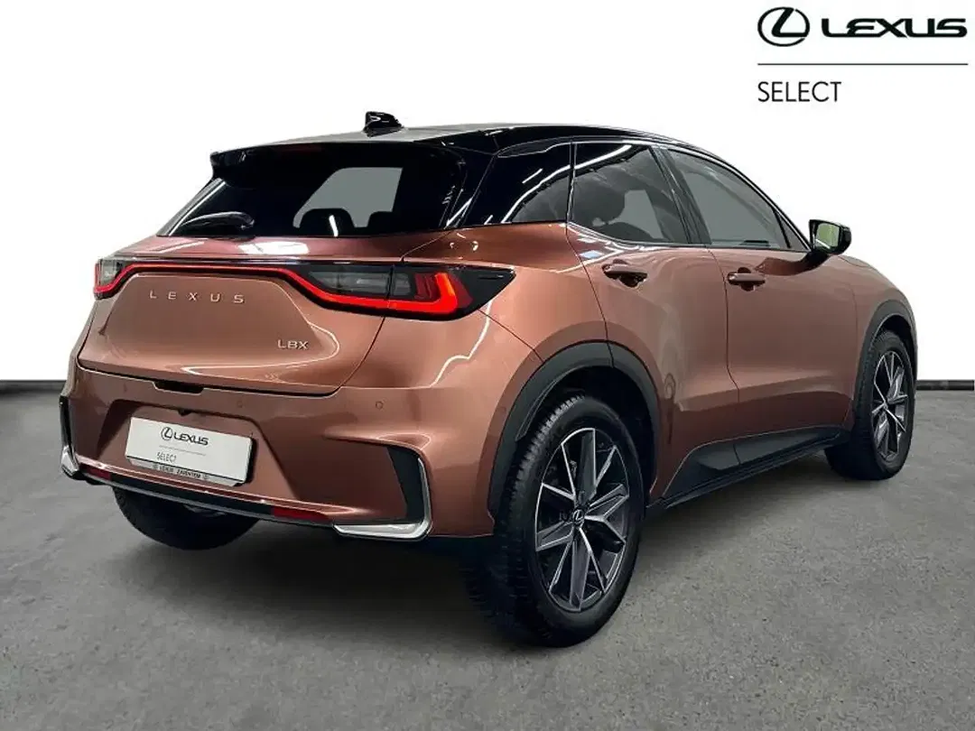 Lexus LBX - Thumbnail 15