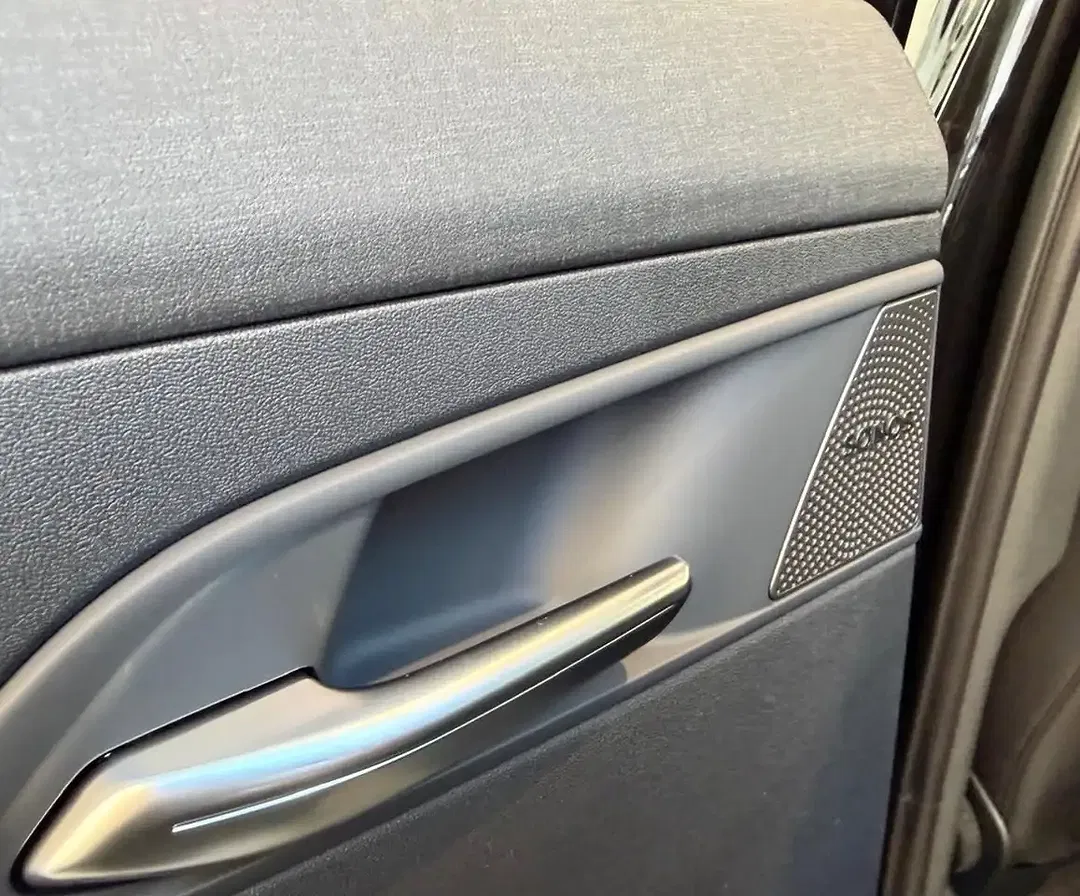 Audi Q3 - Thumbnail 10