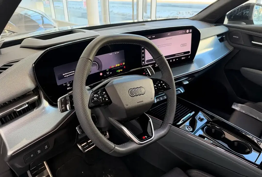 Audi Q3 - Thumbnail 5