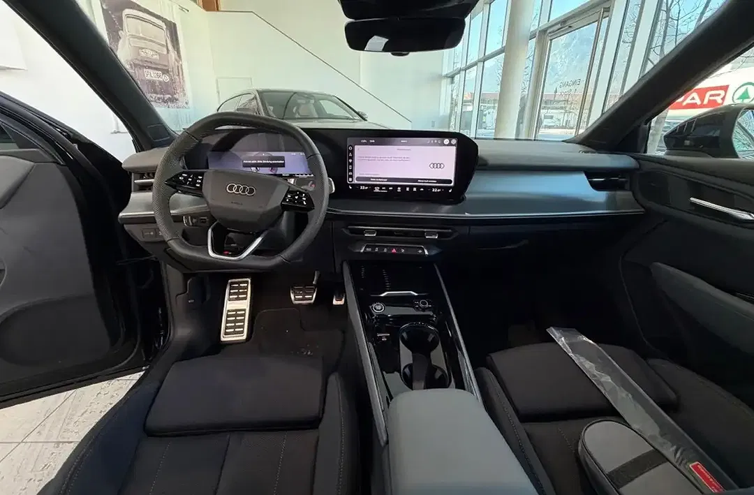 Audi Q3 - Thumbnail 9