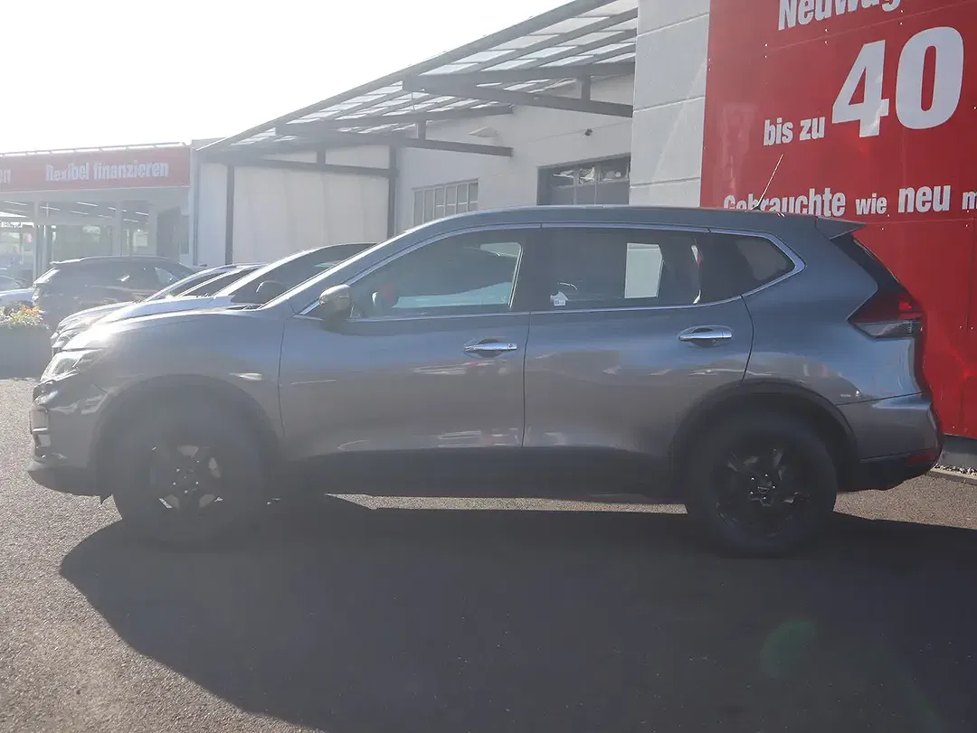 Nissan X-Trail - Thumbnail 3