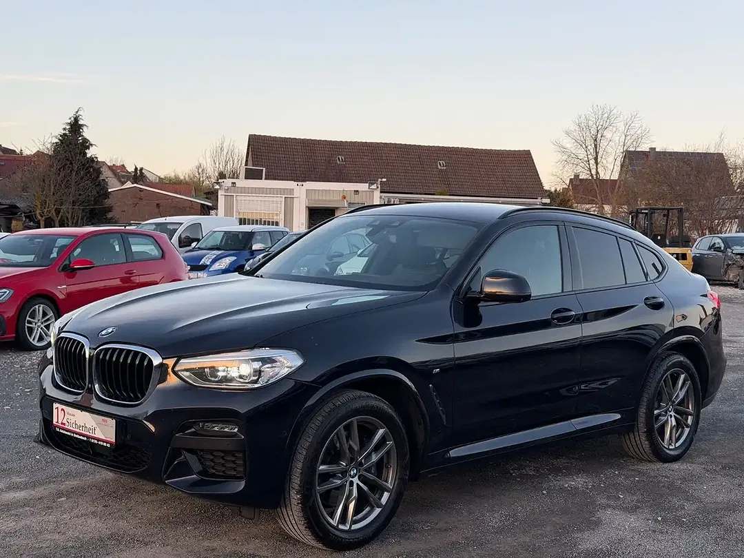 BMW X4 - Thumbnail 2