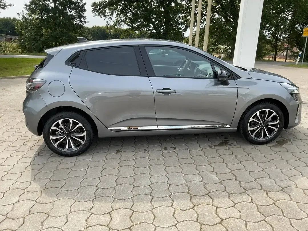 Renault Clio - Thumbnail 5