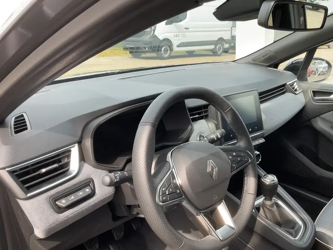 Renault Clio - Thumbnail 8