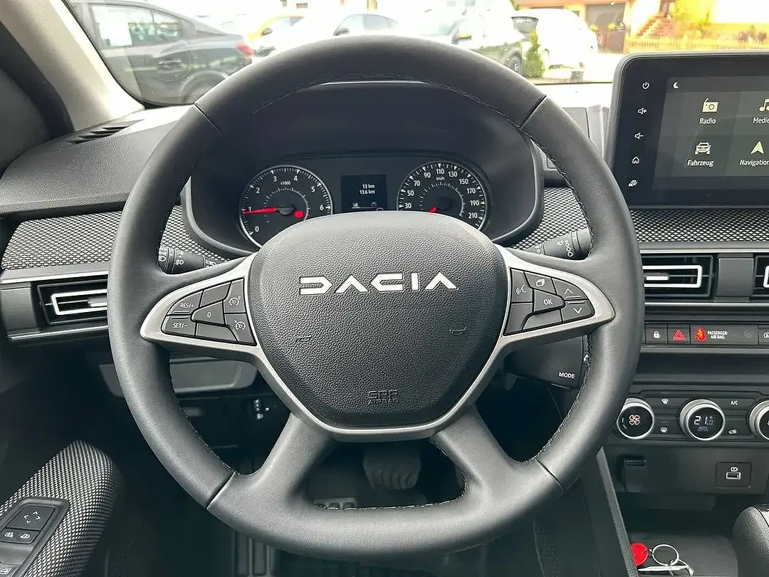 Dacia Logan - Thumbnail 13