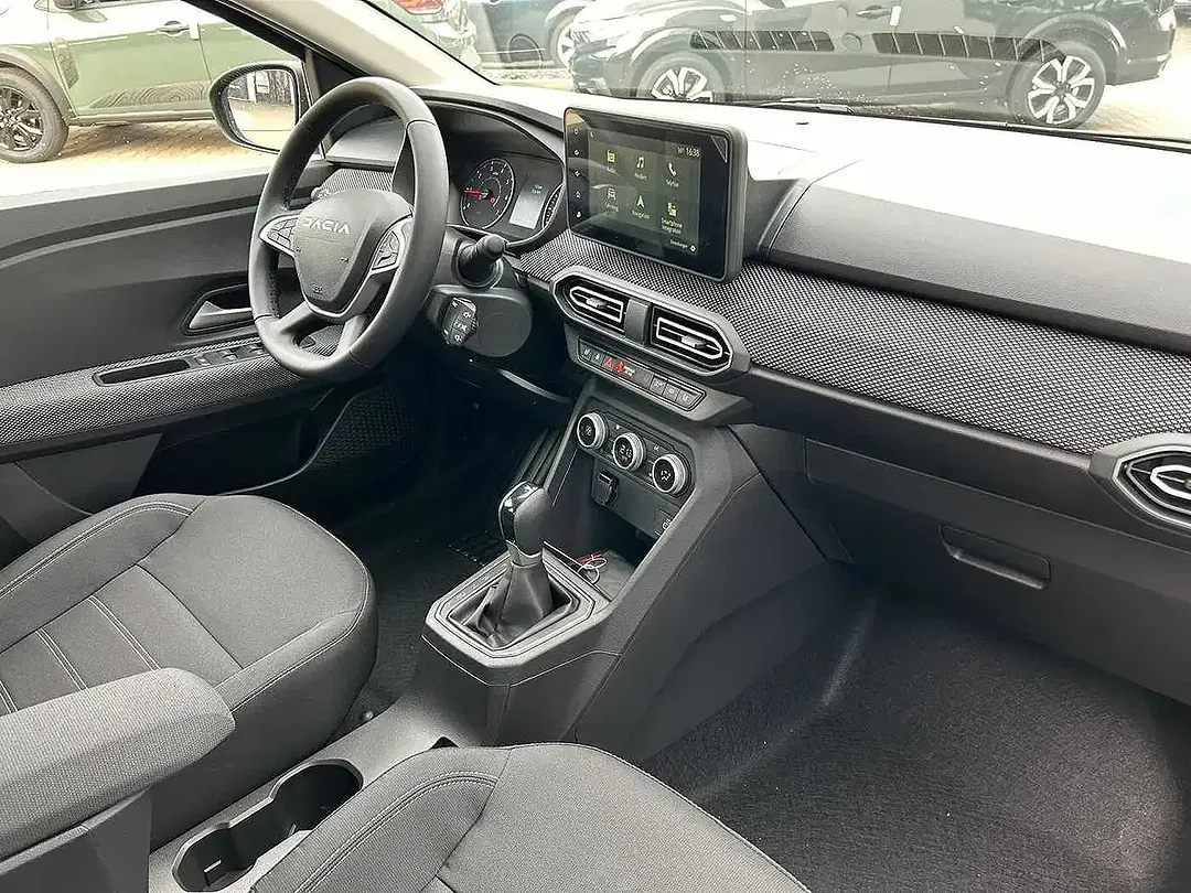Dacia Logan - Thumbnail 9