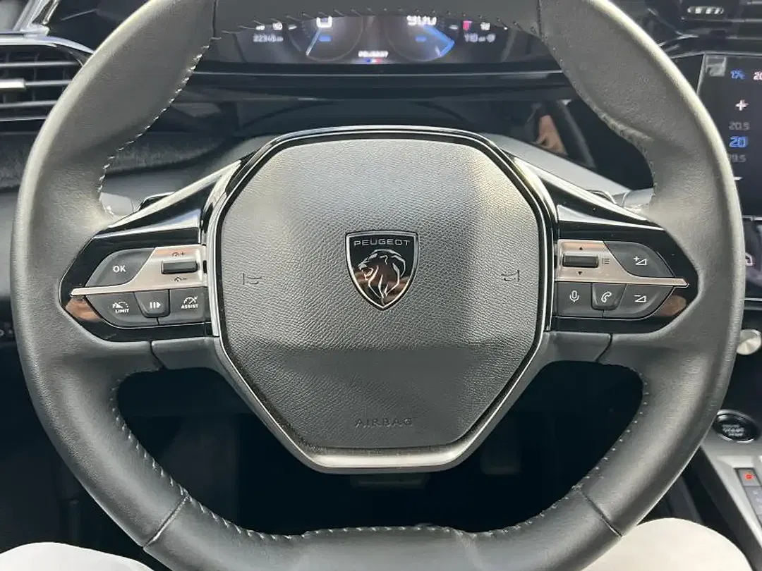 Peugeot 408 - Thumbnail 15