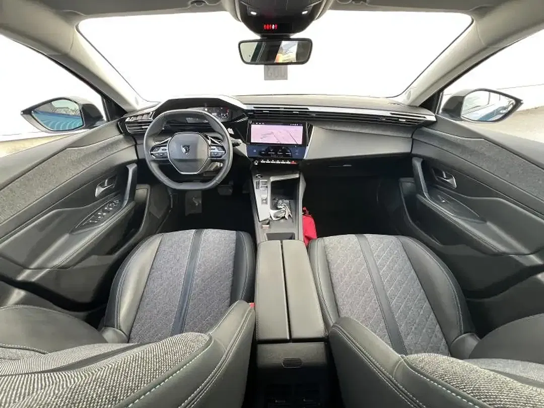 Peugeot 408 - Thumbnail 9