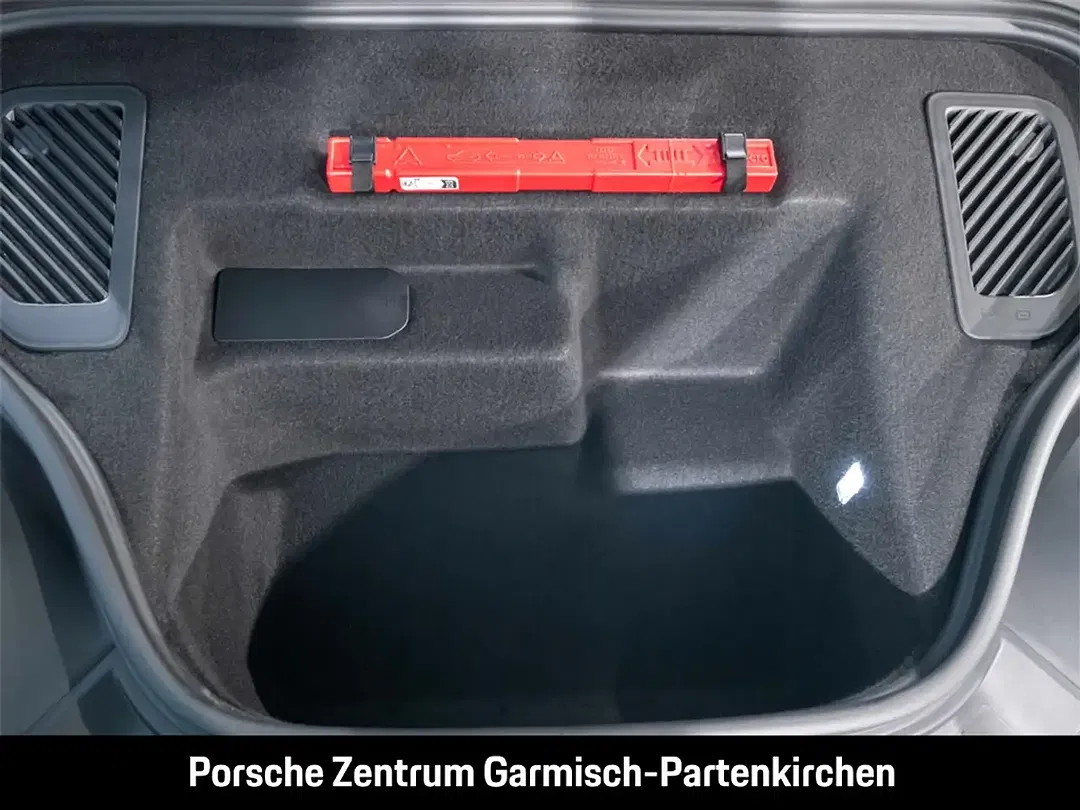 Porsche Macan - Thumbnail 12