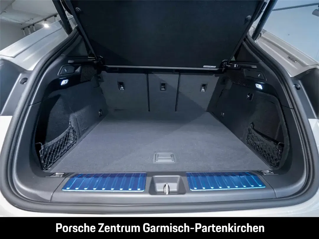 Porsche Macan - Thumbnail 13