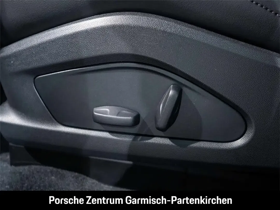 Porsche Macan - Thumbnail 15
