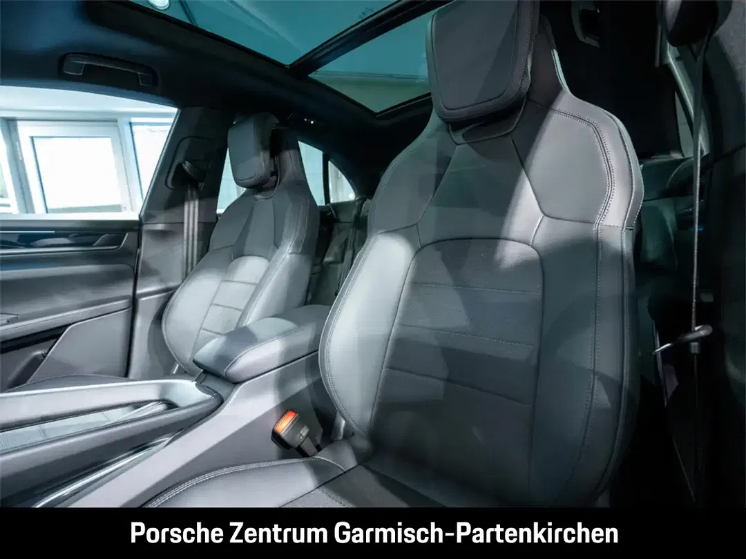 Porsche Macan - Thumbnail 8