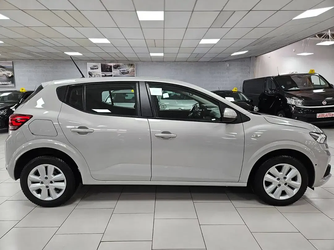 Dacia Sandero - Thumbnail 5