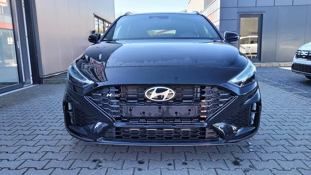 Hyundai i30 - Thumbnail 2