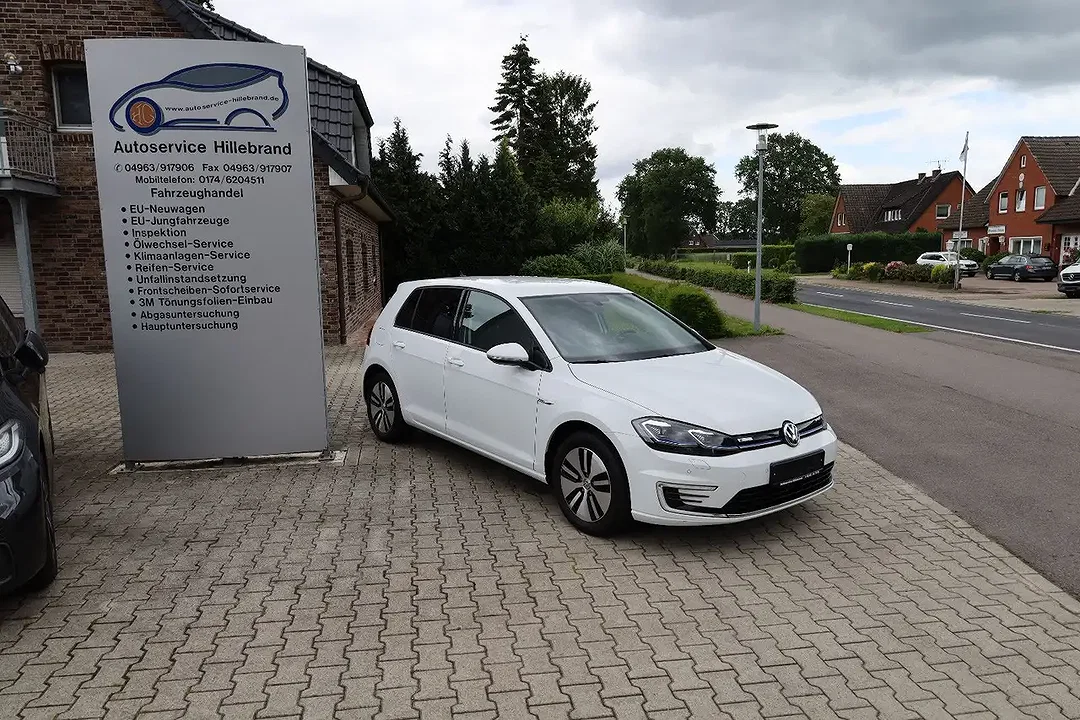 Volkswagen Golf - Afbeelding 1