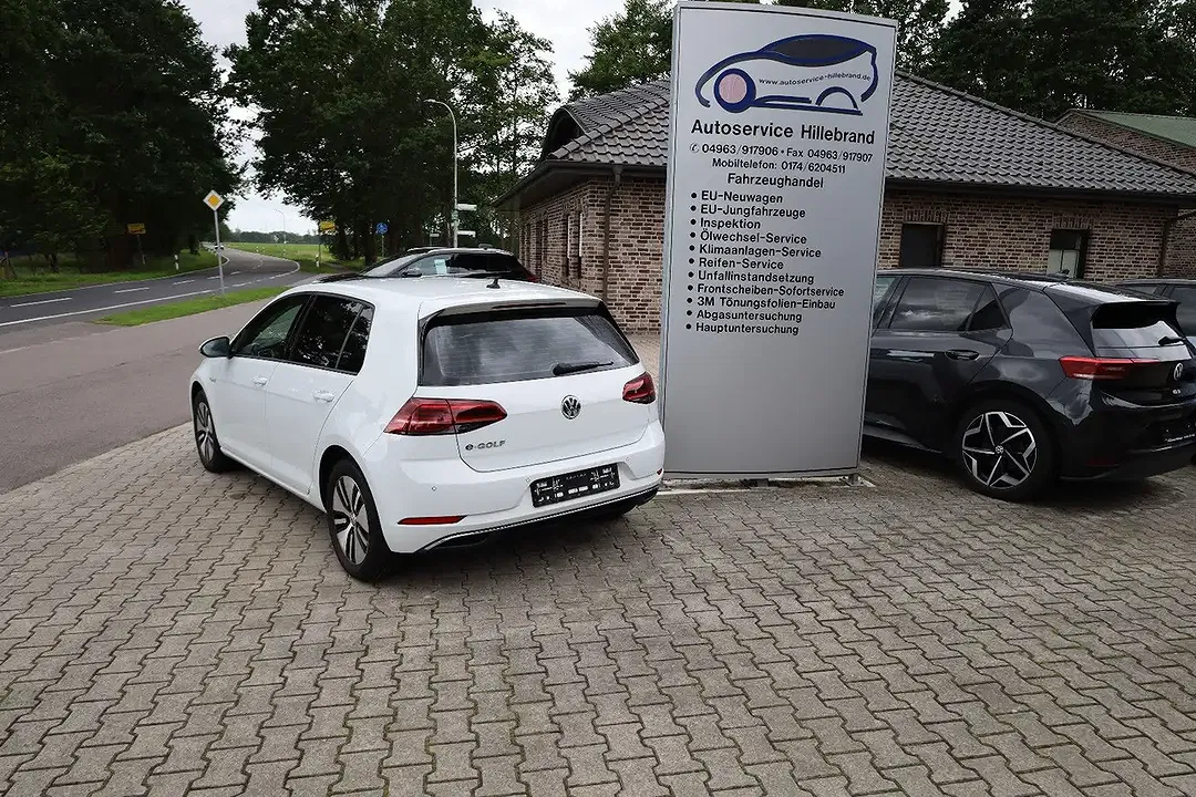 Volkswagen Golf - Thumbnail 5