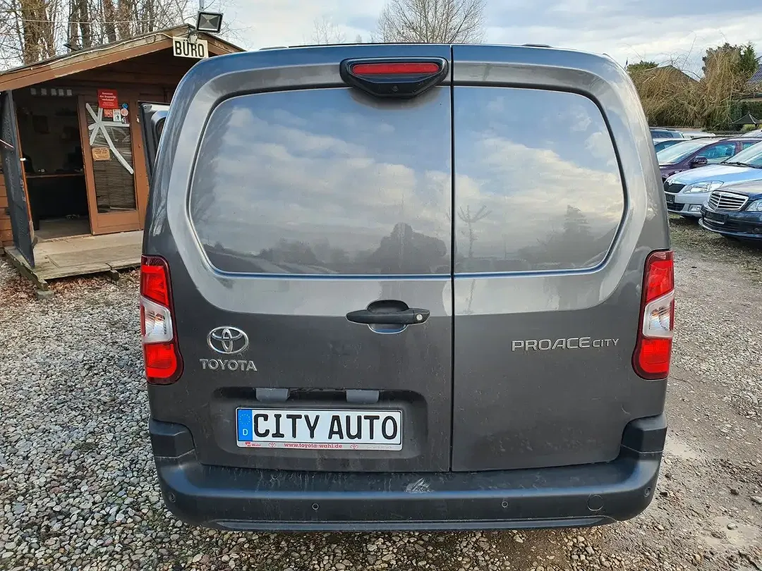 Toyota Proace City - Thumbnail 4