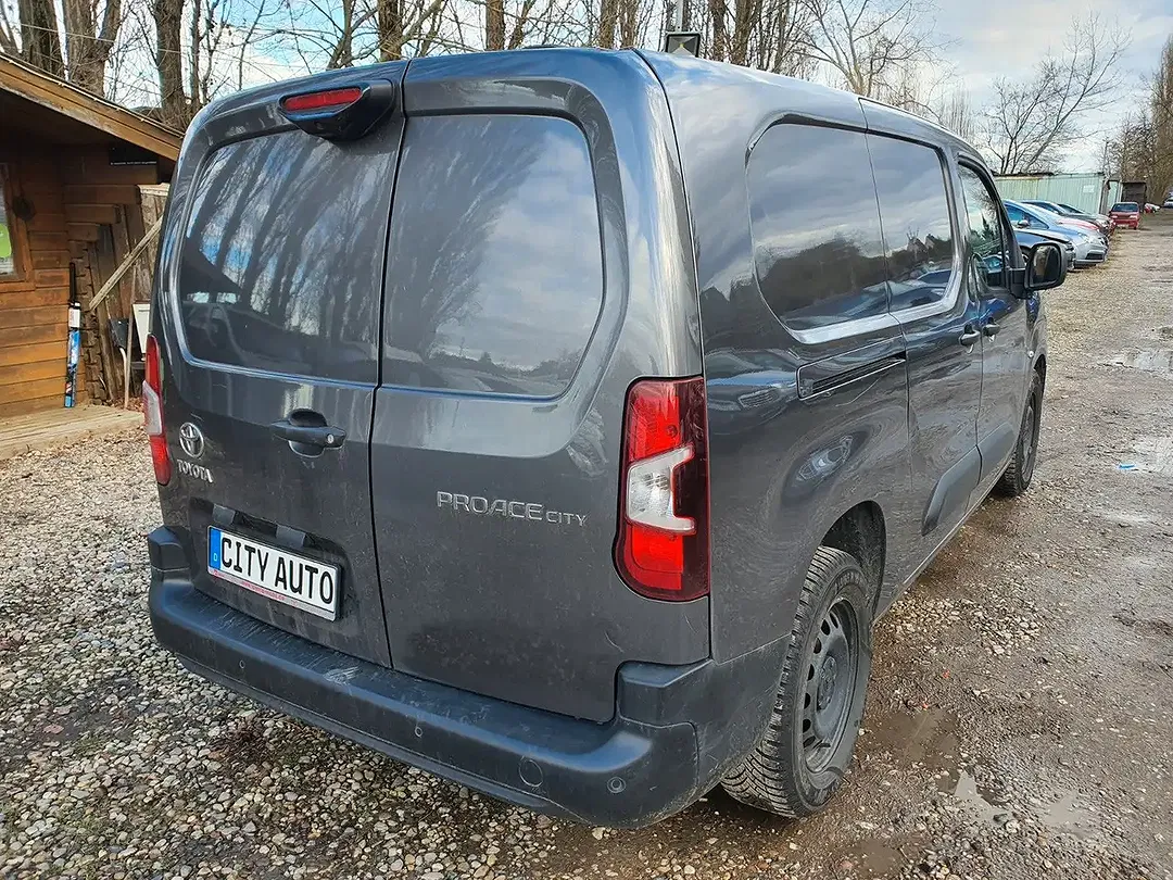 Toyota Proace City - Thumbnail 5