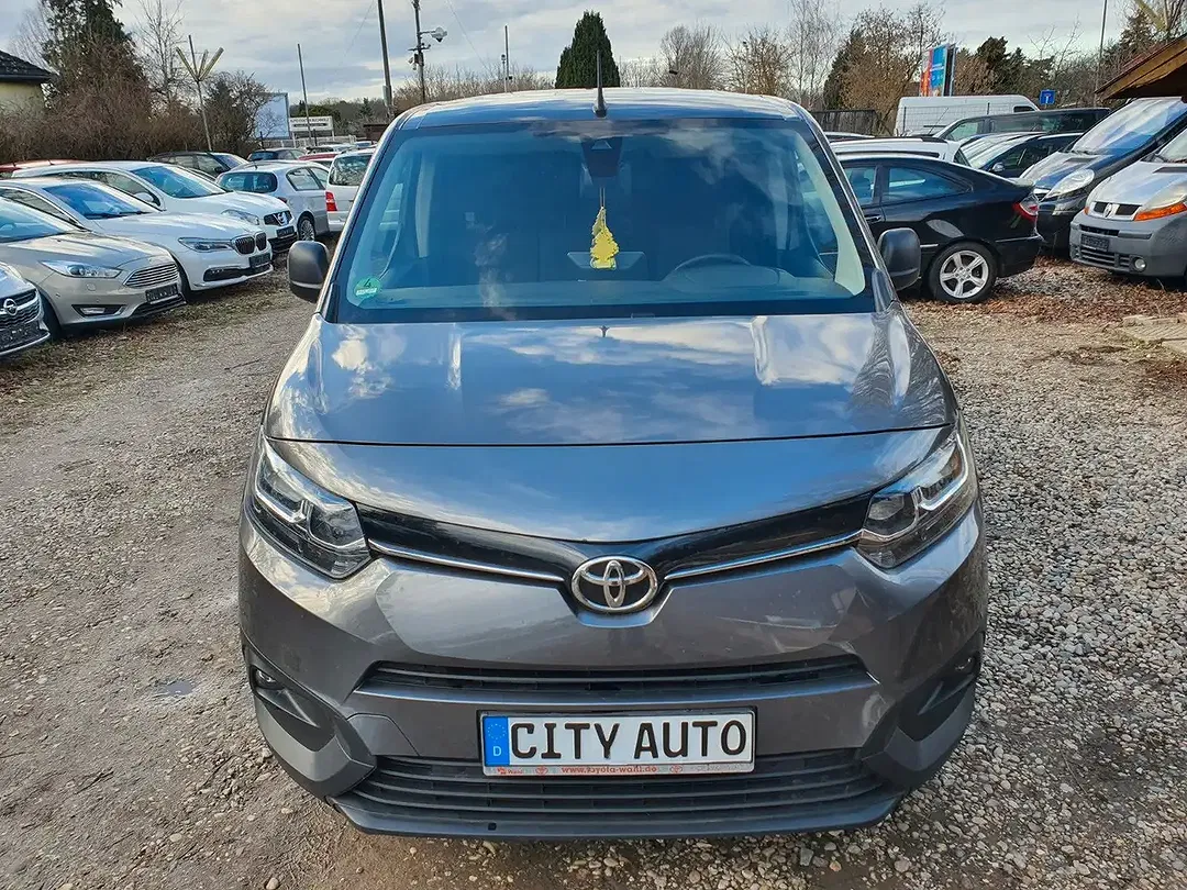 Toyota Proace City - Thumbnail 8