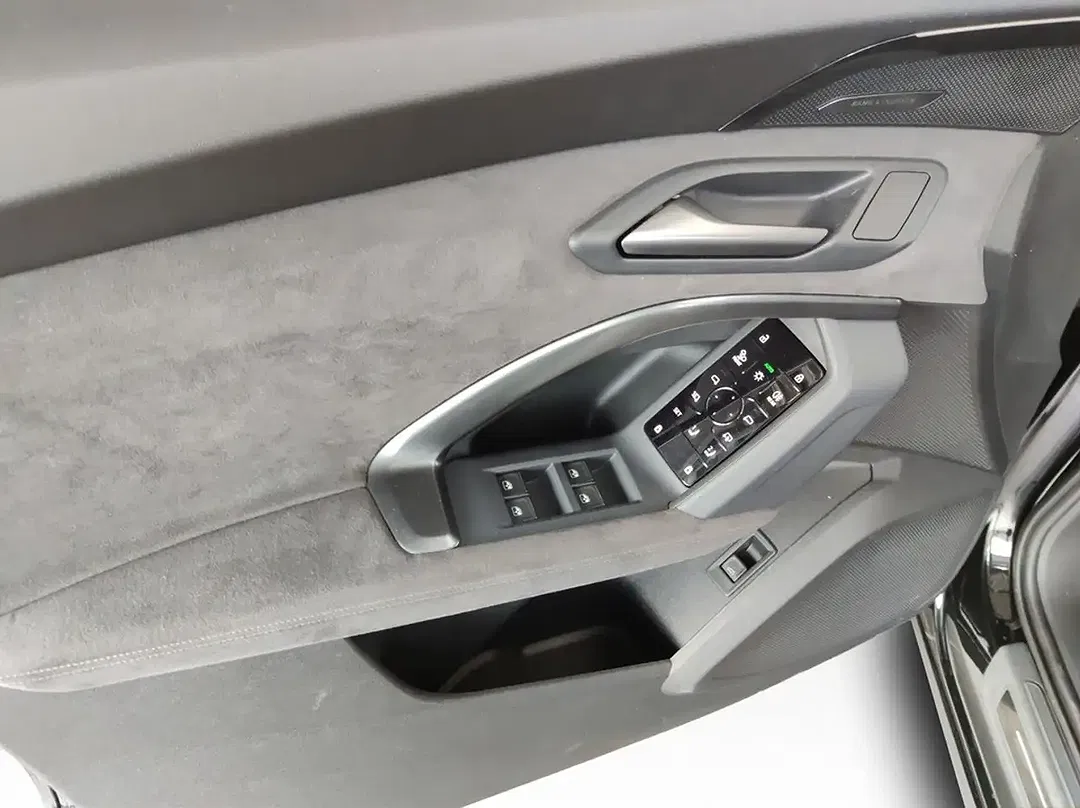 Audi SQ5 - Thumbnail 10