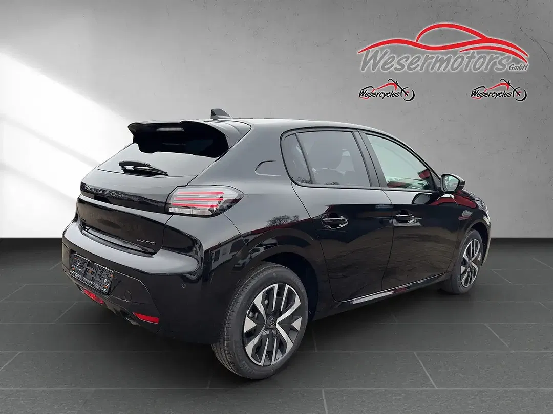 Peugeot 208 - Thumbnail 5