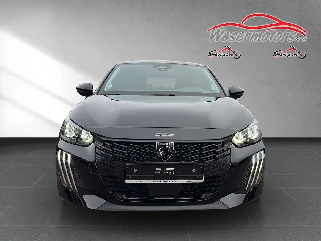 Peugeot 208 - Thumbnail 8