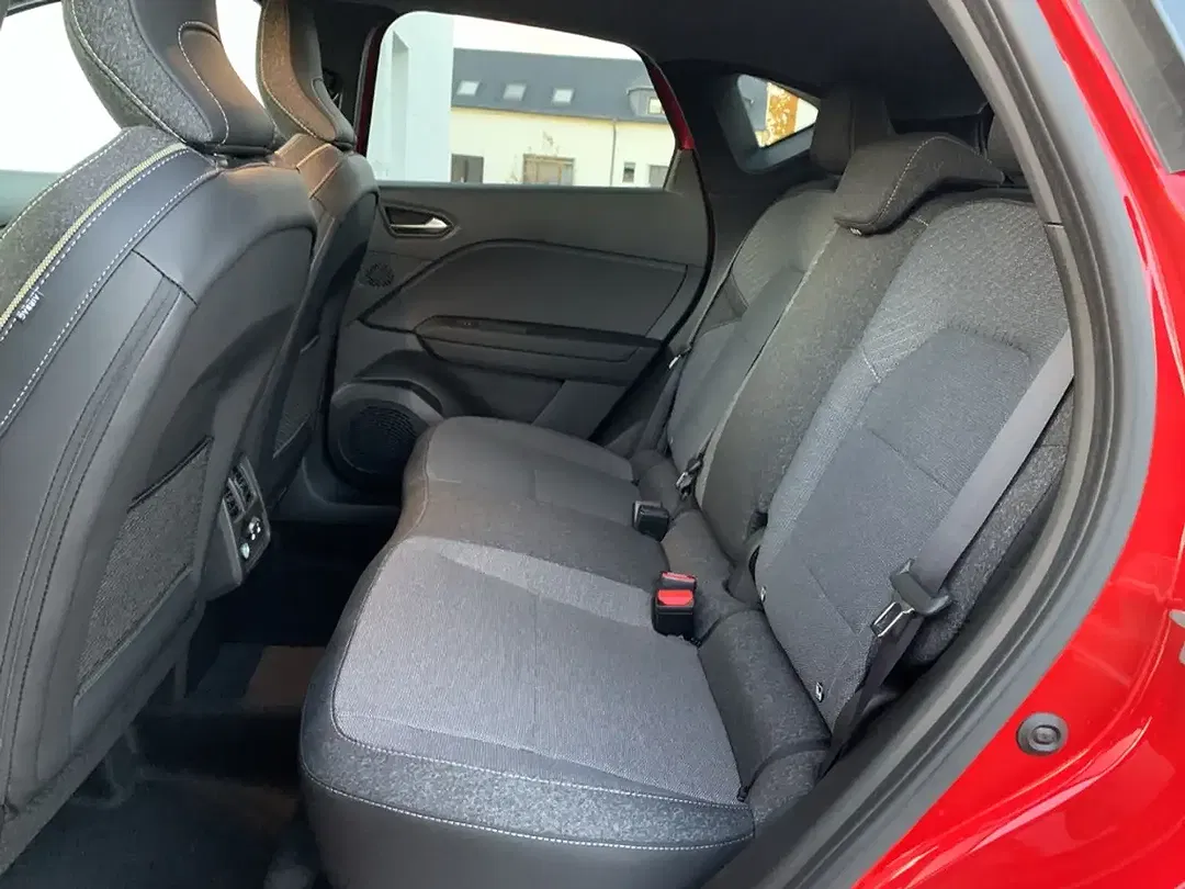 Renault Captur - Thumbnail 11