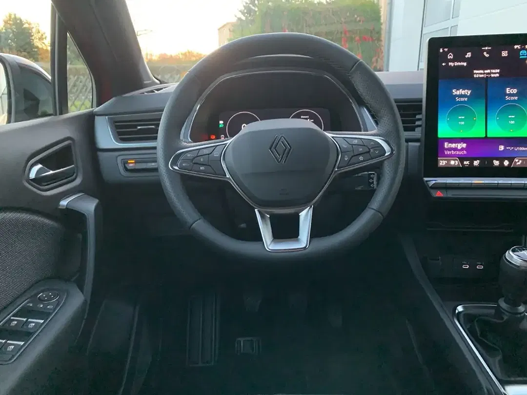 Renault Captur - Thumbnail 15