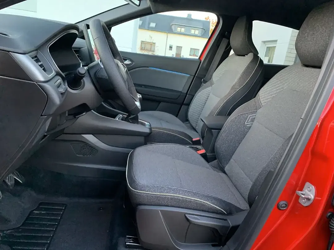 Renault Captur - Thumbnail 9
