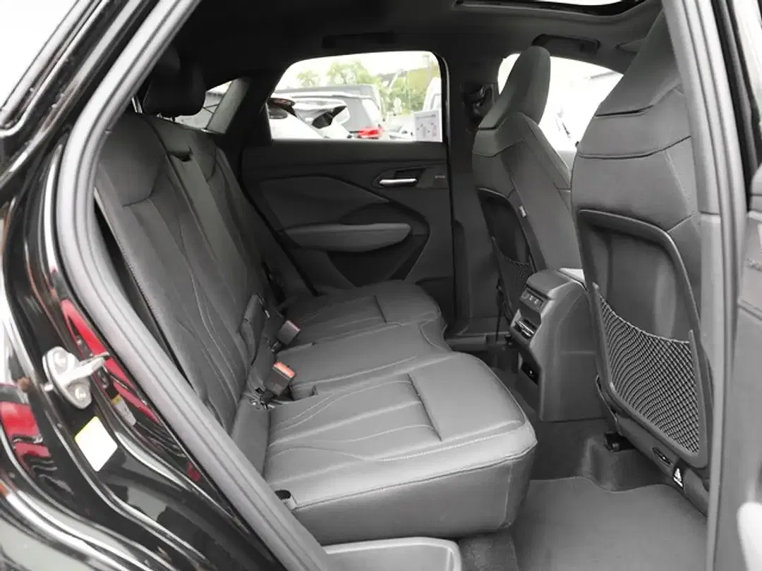 Audi Q3 - Thumbnail 5