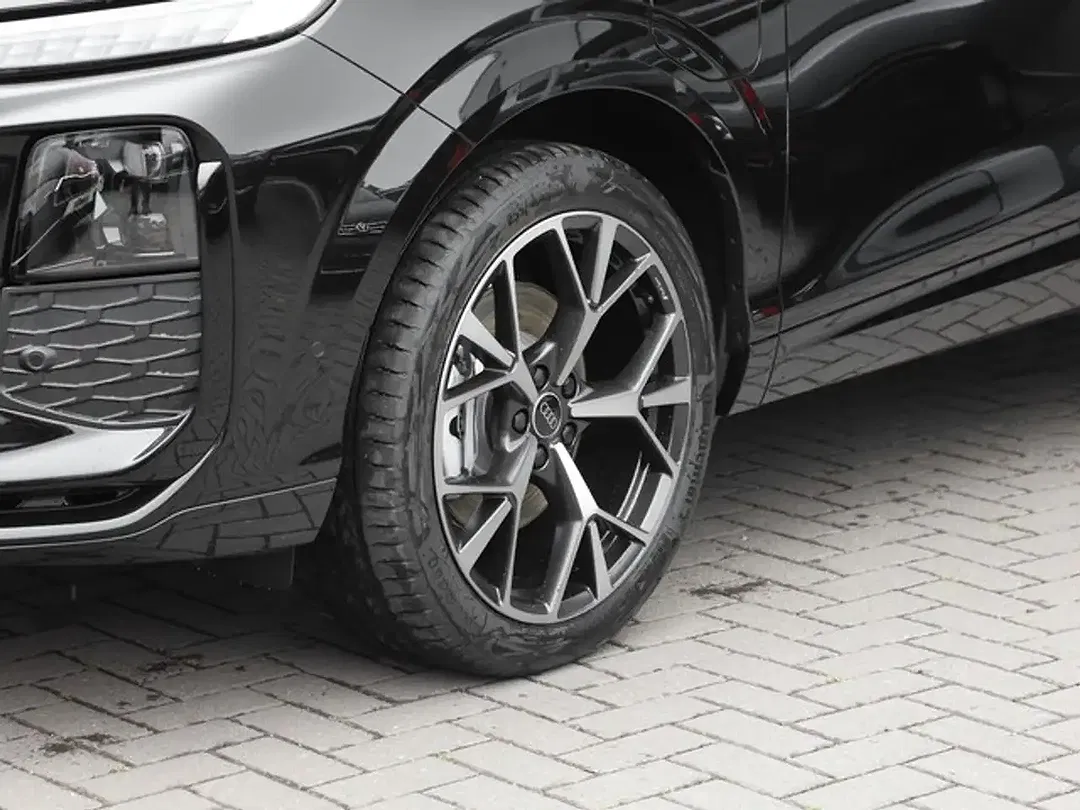 Audi Q3 - Thumbnail 8